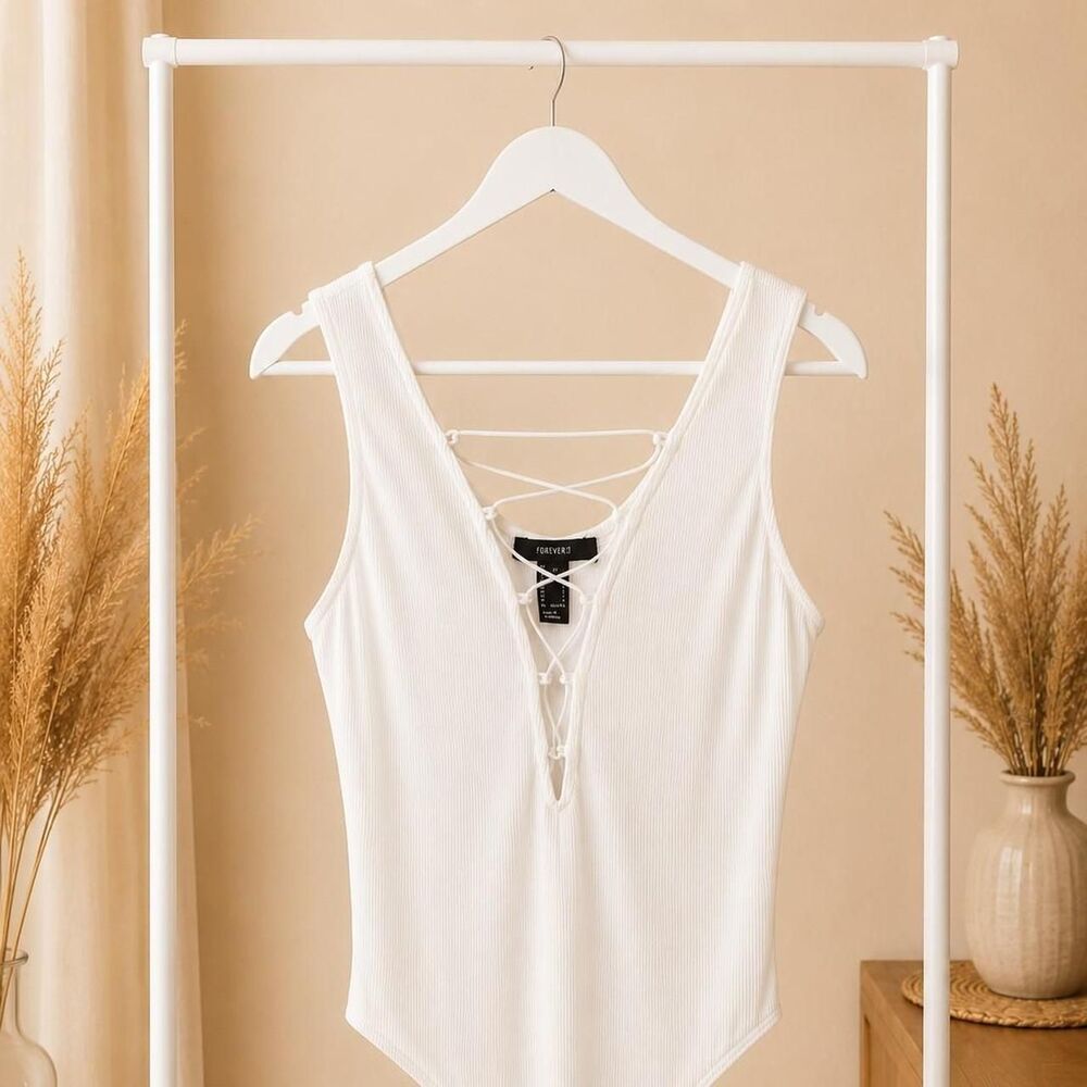 Forever-21 Women's White and Cream Bodysuit